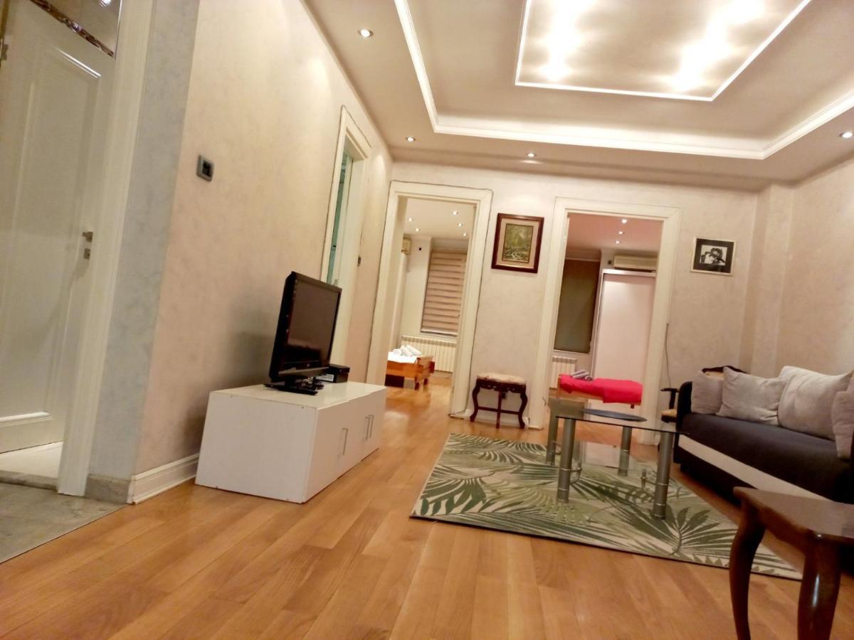 Alex Lux Apartment
